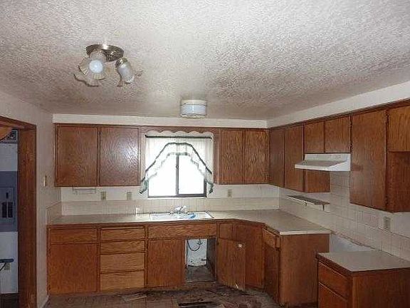 3rd image of 8103 E Harrington Ave