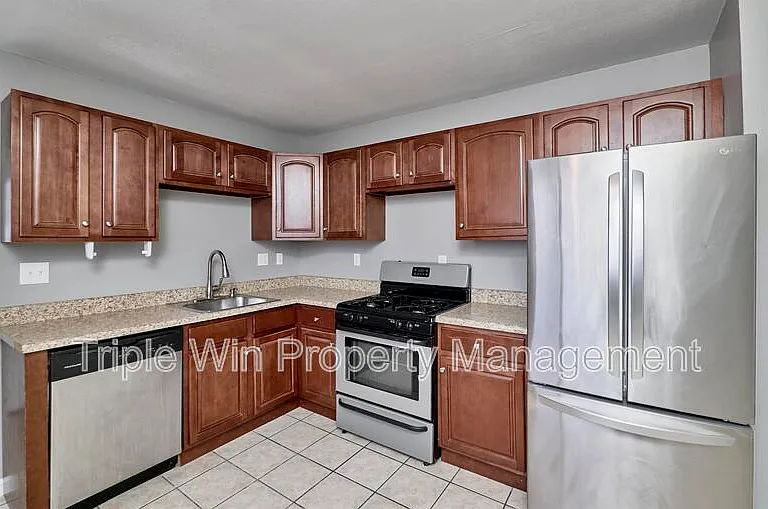 3049 Orton St — Photo 13
