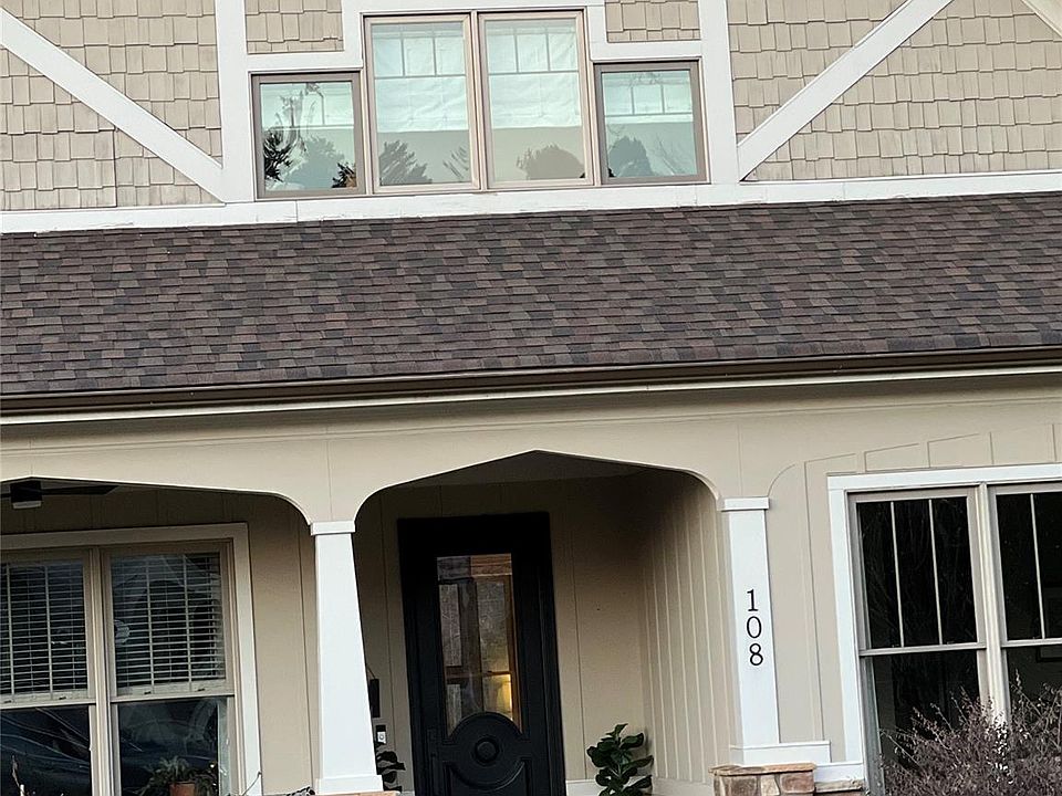 2nd image of 108 Tuskarora Point Ln