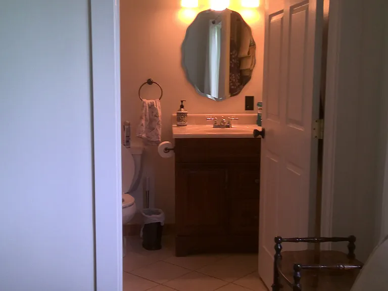 En suite bathroom, second bedroom