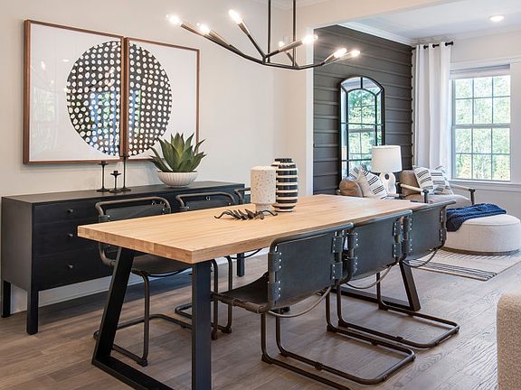 Cafe space off of kitchen