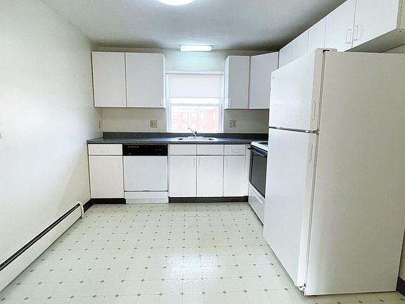 4th image of 449 Sea St #9T
