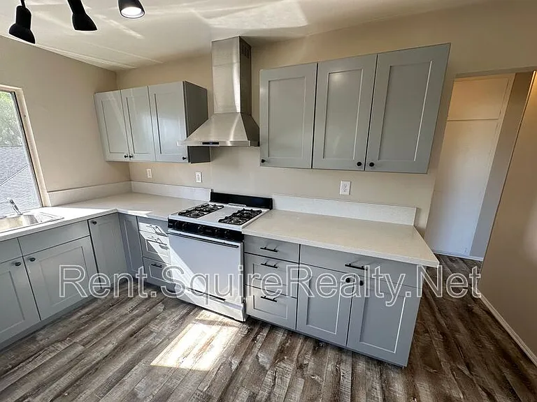 537.5 W Crescent Dr — Photo 7