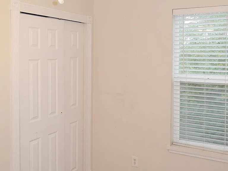 2532 N Clay St — Photo 12