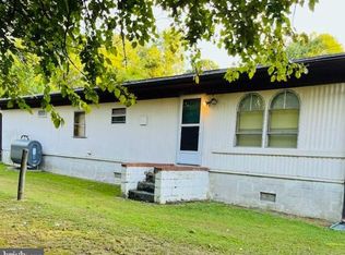 37910 Enfield Ln, Coltons Point, MD 20626