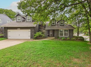 9804 S Lakewood Pl, Tulsa, OK 74137