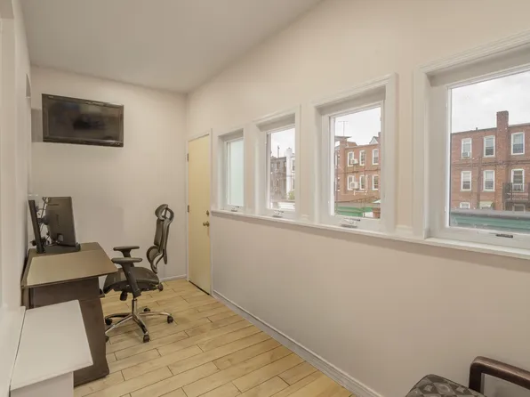 1390 Troy Avenue image 11 of 38