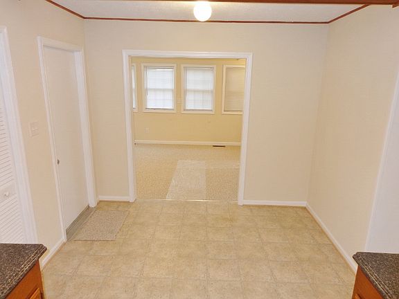 4th image of 3912 Glazebrook Dr