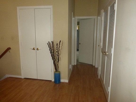 3rd image of 7908 Bayshore Dr