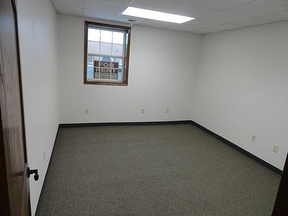 2nd image of 3817 Mormon Coulee Rd Suite B