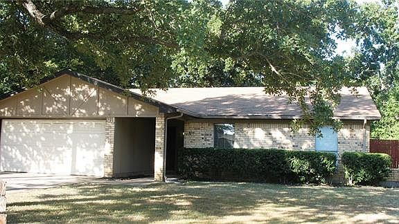 3rd image of 3809 Boxwood Ct