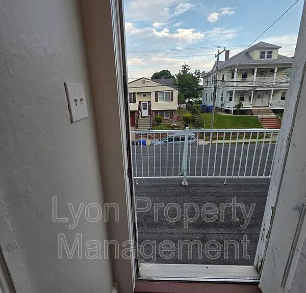 107 Burgess Ave #1 — Photo 10