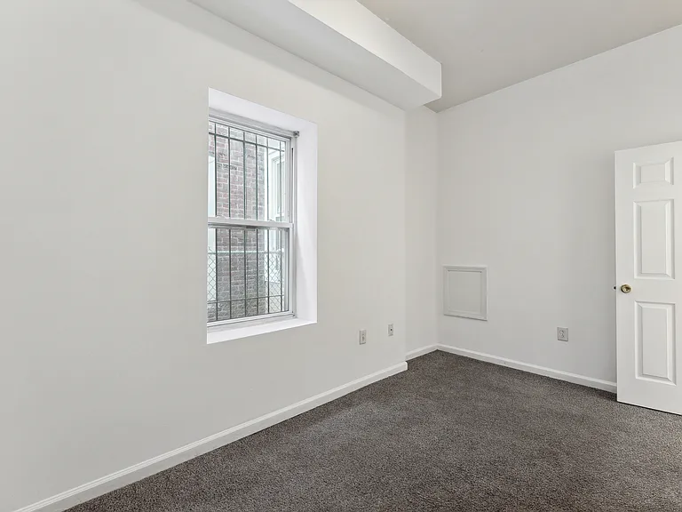 2252 N Park Ave #1 — Photo 9