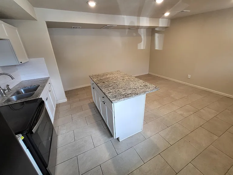 118 Esmeralda Dr #103 — Photo 6