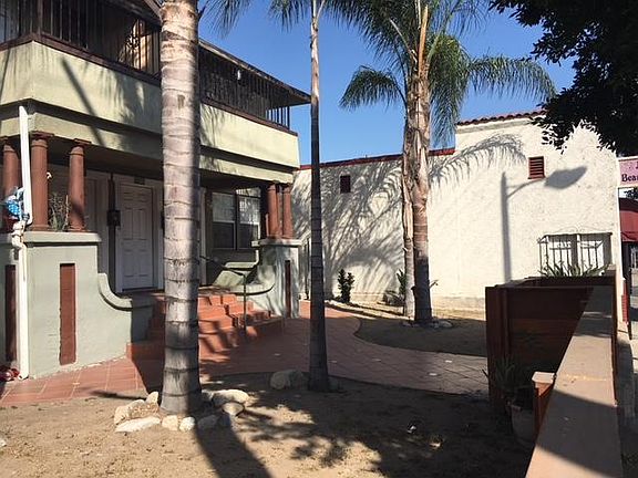 2nd image of 907 Cypress Ave