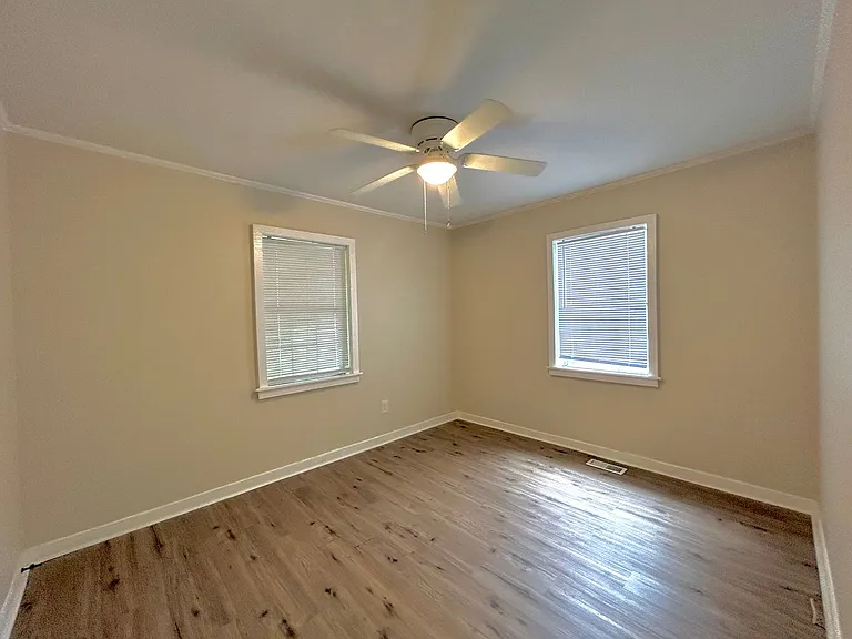 3540 White St — Photo 5