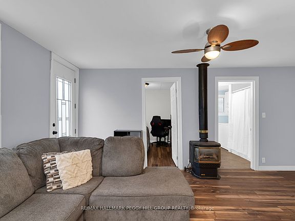 4th image of 9 Caroline St