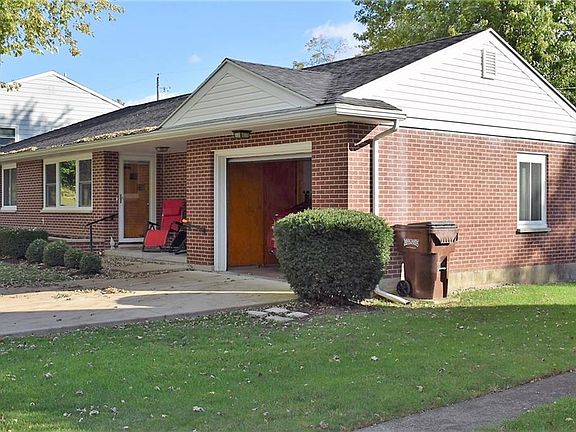 2nd image of 113 Belair St