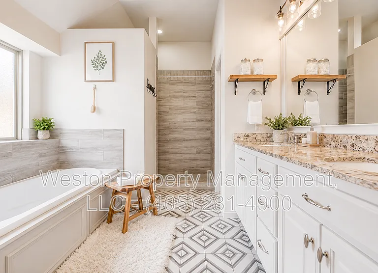 300 SW 171st St — Photo 8