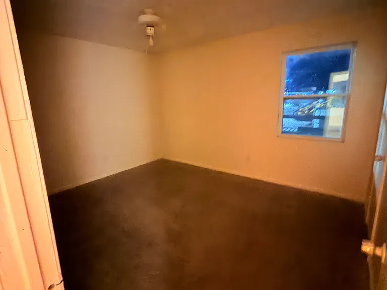 1110 Sheffield Ave #A — Photo 18
