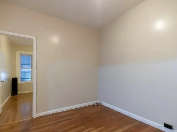 612 West 182nd Street image 2 of 8