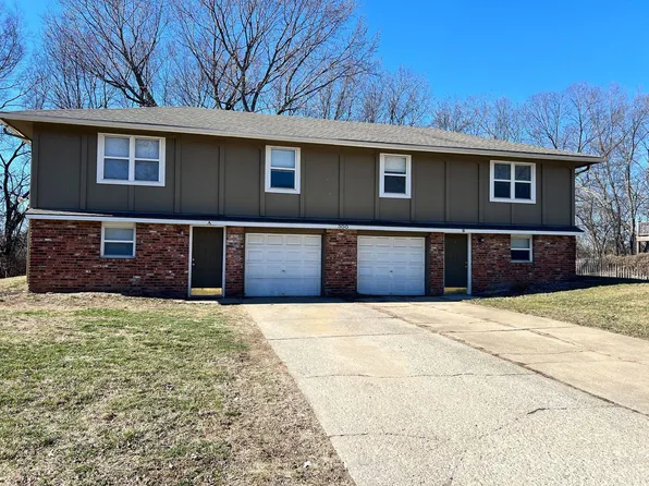 300 NE Westwind Dr APT A, Lees Summit, MO 64086