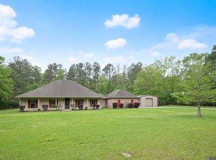 17022 Lavell Rd, Pride, LA 70770