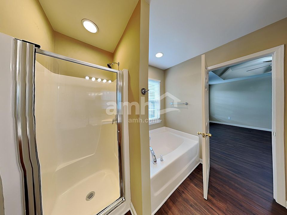 1st image of 3514 Barnstable Dr