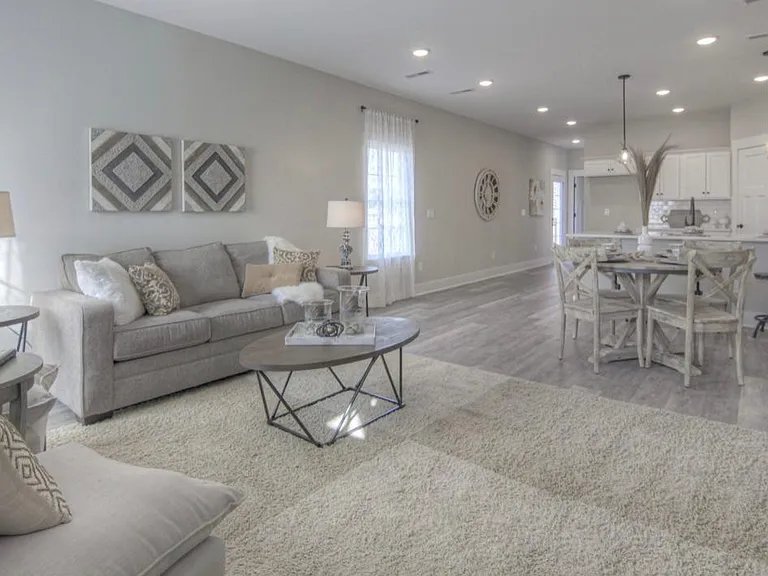 719 Perrigan Ln — Photo 4