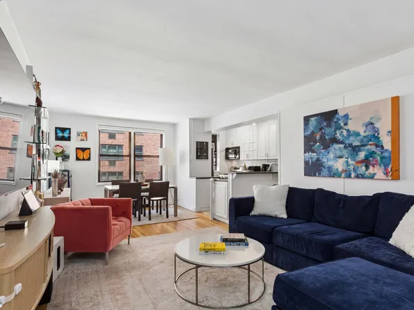 60 East 9th Street image 1 of 8