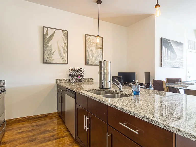 134 N Leroy St #302 — Photo 4