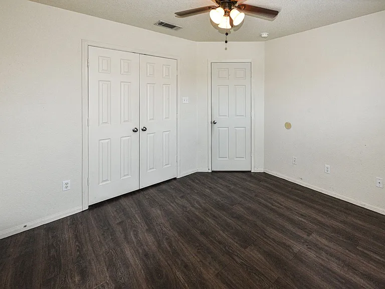 2305 Riley Dr — Photo 15