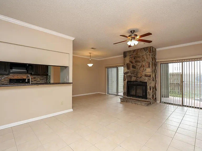 17417 Red Oak Dr #133 — Photo 4