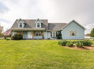 1086 Butler Rd, Sellersburg, IN 47172