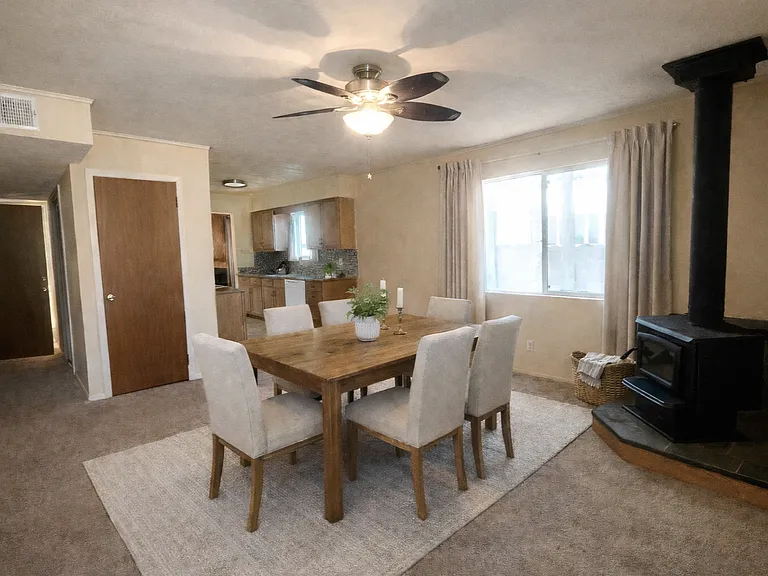 Dining / Alternate Living Room 
Virtual staging