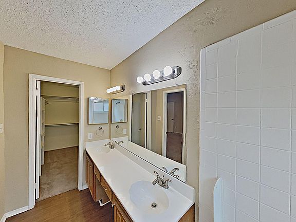 2nd image of 5303 Barberry Dr