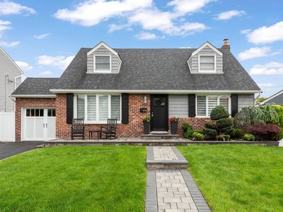1696 Coral Road, East Meadow, NY, 11554