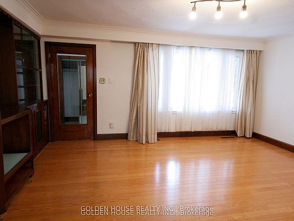 4th image of 260 Moore Park Ave