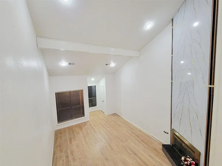 205 McCarley Pl — Photo 5