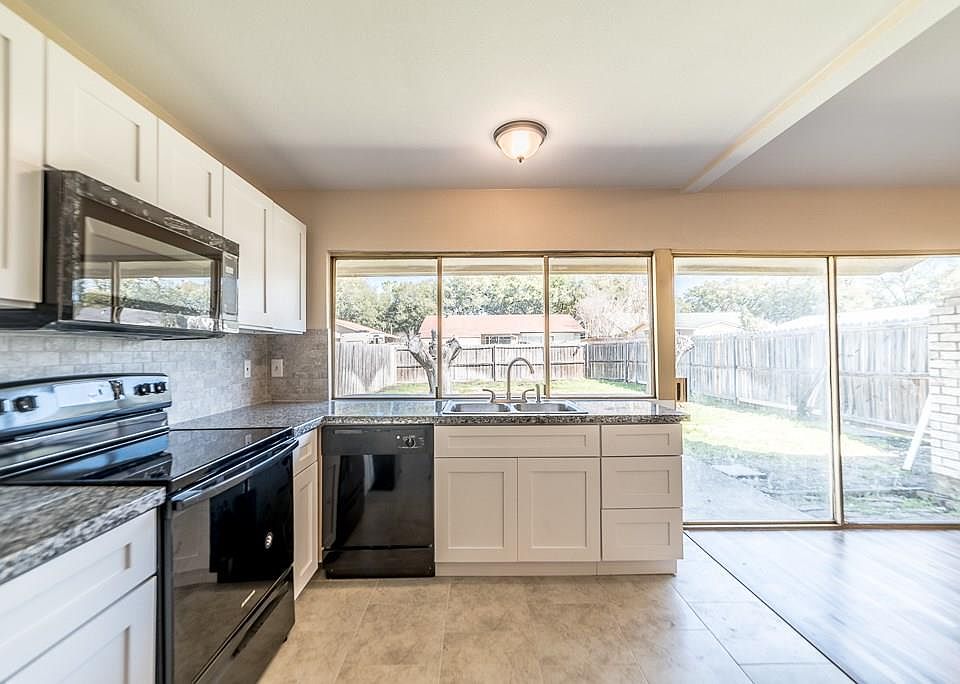 1st image of 309 Nettle Dr