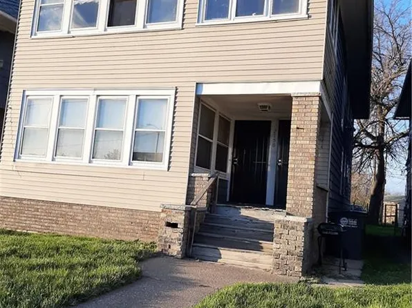 2754 Monroe St, Toledo, OH 43606