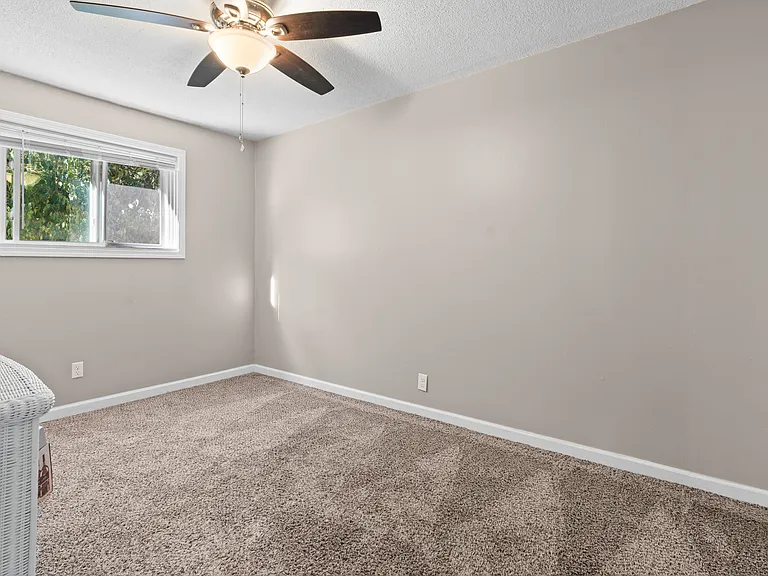 Cedar Crest Apartments — Photo 17