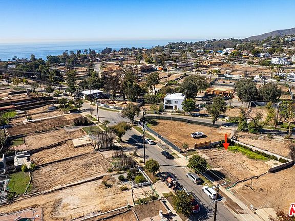 5th image of 617 N Las Casas Ave