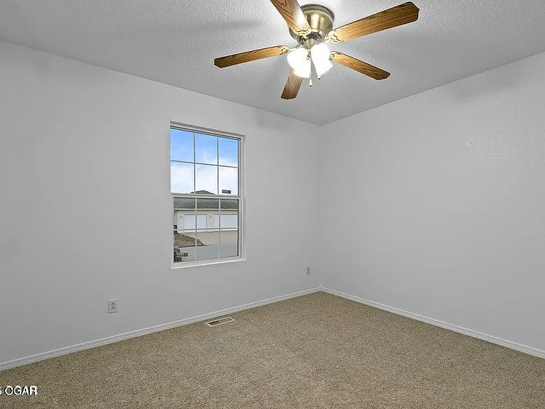 1177 E Amber Dr — Photo 19