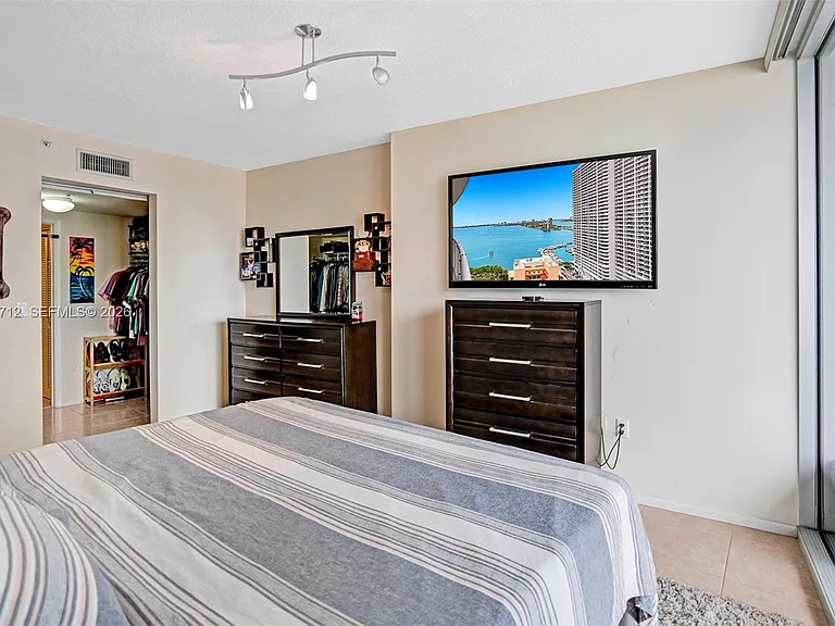 1750 N Bayshore Dr #2206 — Photo 24