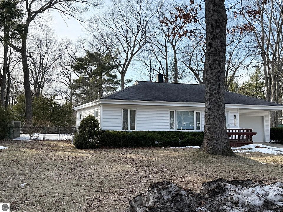 1st image of 602 Belmont Dr