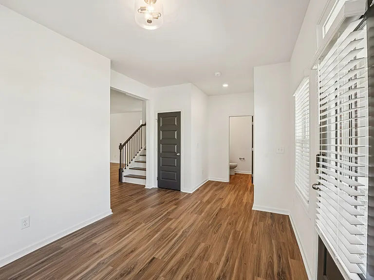 Quinn Residences at Dorchester Place — Photo 74