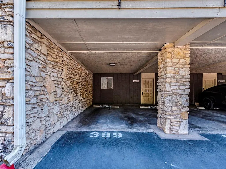 500 E Riverside Dr #206 — Photo 27