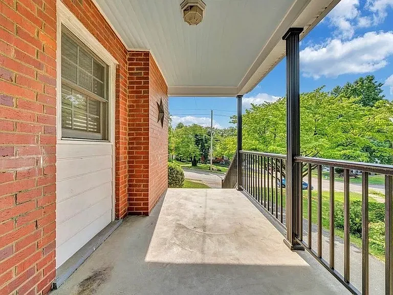 2326 Carlton Rd SW — Photo 16
