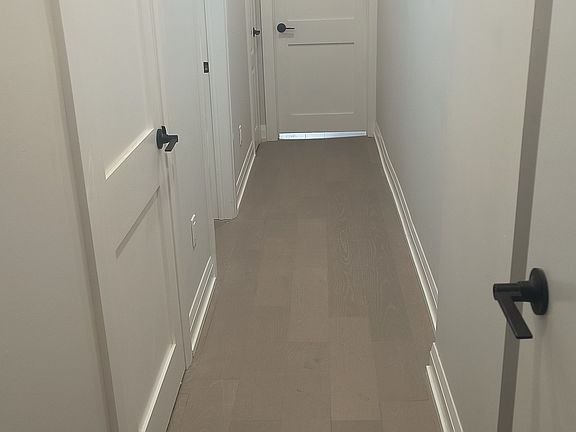 5th image of 551A Kennedy Rd #2